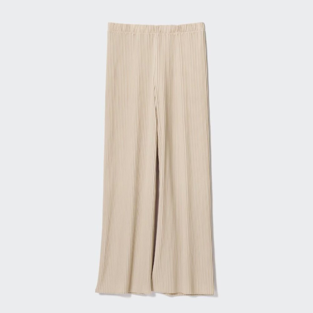 Uniqlo Pleated Straight Pants in Beige